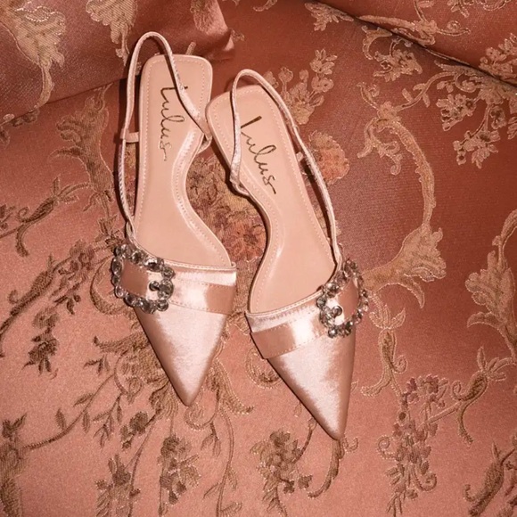 Lulus pumps 🤍 - Picture 2 of 5